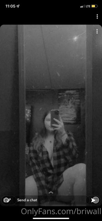 briwall Голі Зливи OnlyFans Фото 2