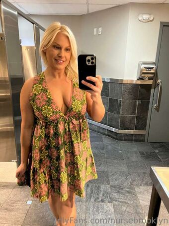 Brooklyn Голі Зливи OnlyFans Фото 46