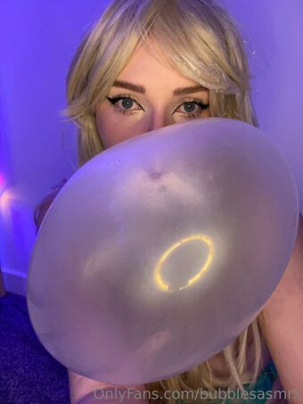 bubblesasmrx Голі Зливи OnlyFans Фото 4