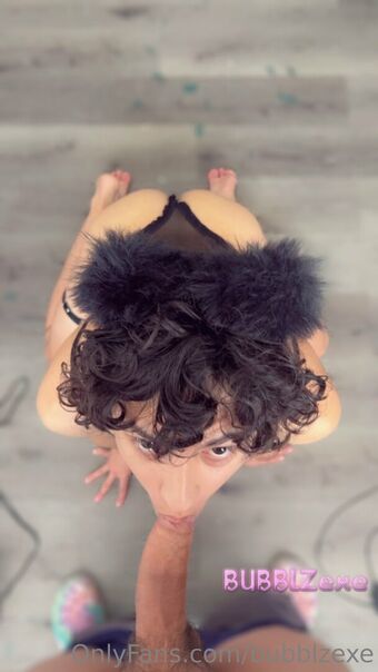 bubblzexe Голі Зливи OnlyFans Фото 32