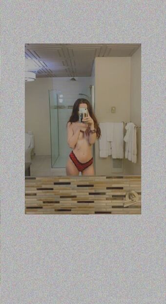 bunbae_ Голі Зливи OnlyFans Фото 13