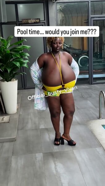 Busty Vivian Голі Зливи OnlyFans Фото 51