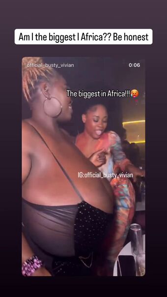 Busty Vivian Голі Зливи OnlyFans Фото 54