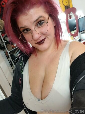 c_byee Голі Зливи OnlyFans Фото 12