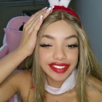 Cacau Голі Зливи OnlyFans Фото 17