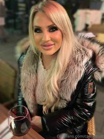 Caleatoxic Голі Зливи OnlyFans Фото 51