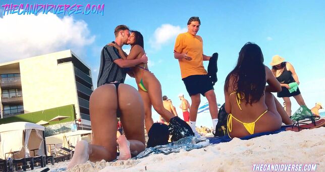Candid Touching Голі Зливи OnlyFans Фото 23