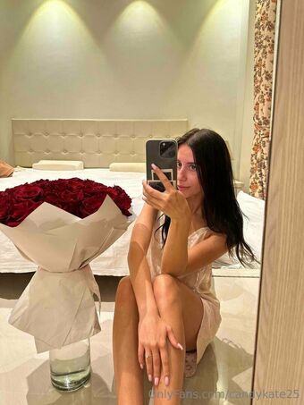 candykatee Голі Зливи OnlyFans Фото 17
