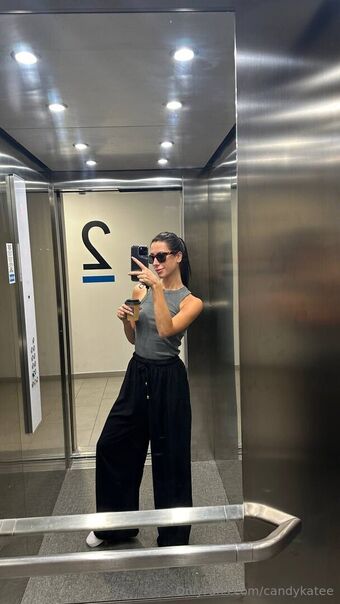 candykatee Голі Зливи OnlyFans Фото 19