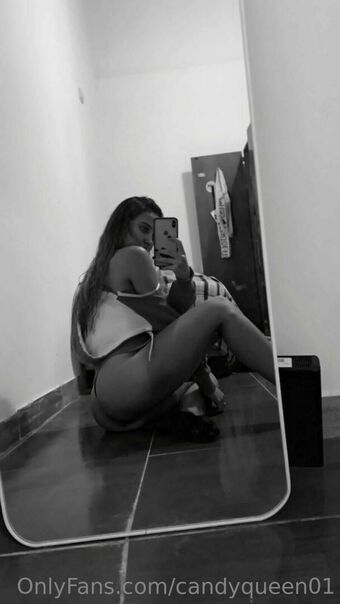 candyqueen01 Голі Зливи OnlyFans Фото 14
