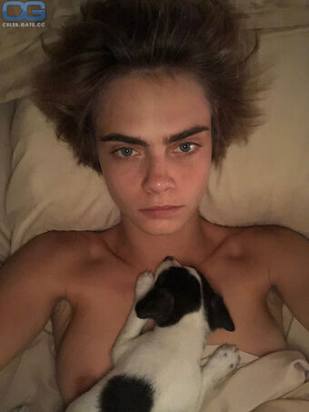 caradelevingne Голі Зливи OnlyFans Фото 19
