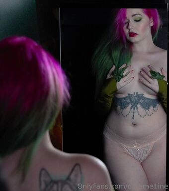 Carame1ine Голі Зливи OnlyFans Фото 10