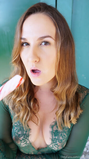 carilynn Голі Зливи OnlyFans Фото 7