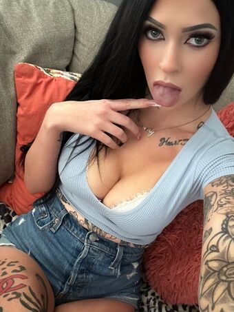 Carleebinx Голі Зливи OnlyFans Фото 1