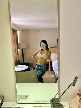 carolcor21 Голі Зливи OnlyFans Фото 15