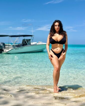Cass Голі Зливи OnlyFans Фото 6