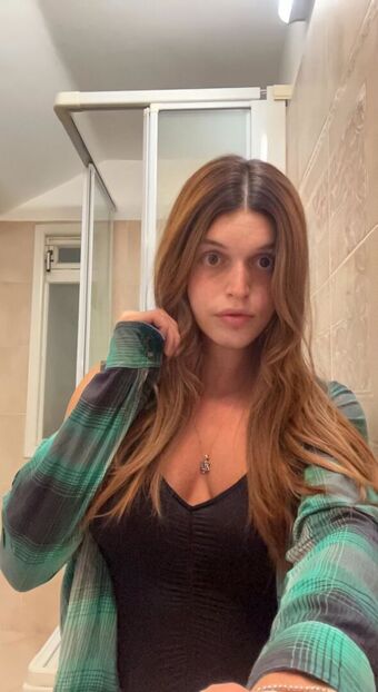 CCashley Голі Зливи OnlyFans Фото 5