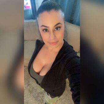 Cecilia Голі Зливи OnlyFans Фото 10