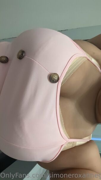 ceeceemiaaa Голі Зливи OnlyFans Фото 14