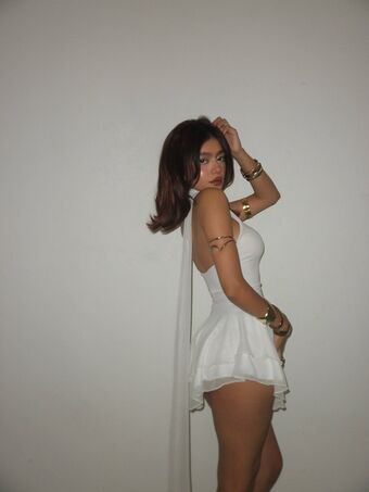 celeste.css Голі Зливи OnlyFans Фото 28