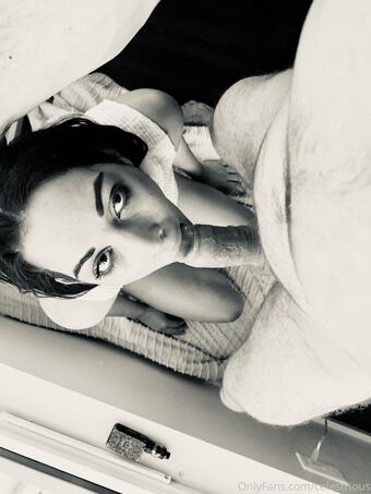 celestrious Голі Зливи OnlyFans Фото 33