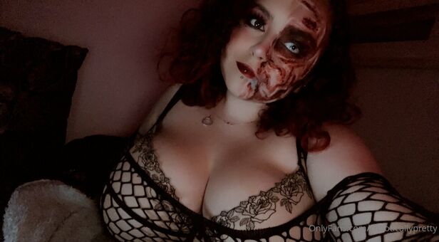 chaoticallypretty Голі Зливи OnlyFans Фото 3