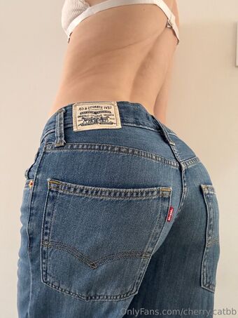 cherry.catbb Голі Зливи OnlyFans Фото 9