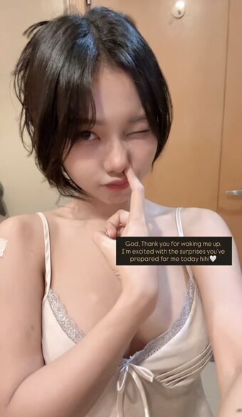 Chippu Голі Зливи OnlyFans Фото 108