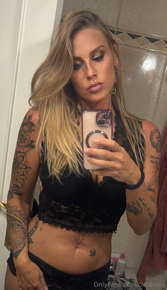 cleobeby Голі Зливи OnlyFans Фото 13