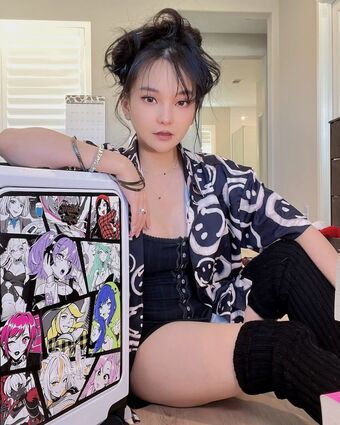 Codemiko Голі Зливи OnlyFans Фото 407
