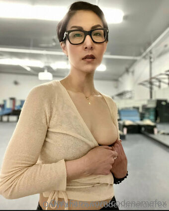 codenamefoxfree Голі Зливи OnlyFans Фото 1
