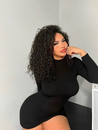 Congoprincess Голі Зливи OnlyFans Фото 1