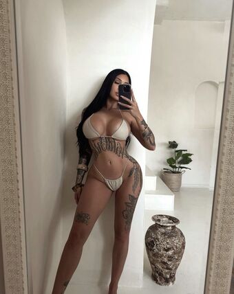 Cossette Голі Зливи OnlyFans Фото 1