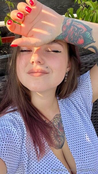 crazygirlsss Голі Зливи OnlyFans Фото 2