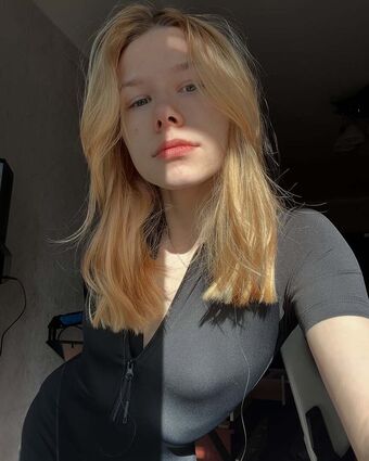 cusnee Голі Зливи OnlyFans Фото 21