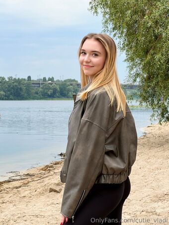 cutie_vladi Голі Зливи OnlyFans Фото 137