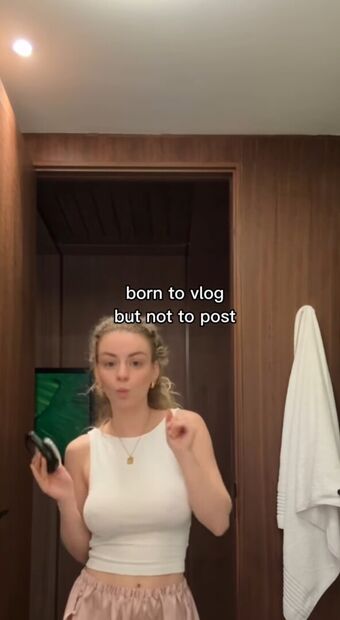 Dalmalaluna Голі Зливи OnlyFans Фото 109