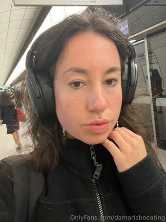 damarisbeeating Голі Зливи OnlyFans Фото 17