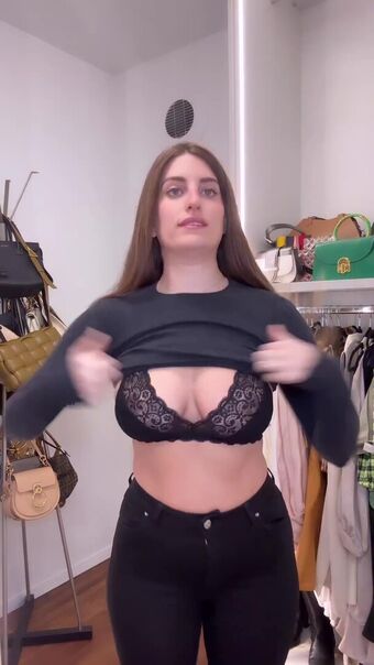 DANA ZARMON Голі Зливи OnlyFans Фото 3