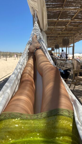 Daniela Melchior Голі Зливи OnlyFans Фото 389