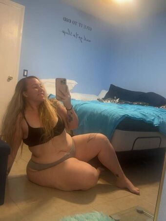 Daniellee760 Голі Зливи OnlyFans Фото 7