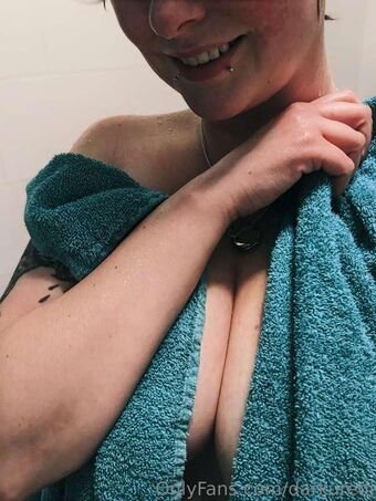 darkuredi Голі Зливи OnlyFans Фото 2