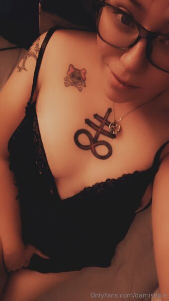 darnisha.e Голі Зливи OnlyFans Фото 14
