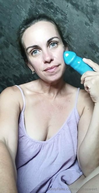 Dashaina Голі Зливи OnlyFans Фото 3