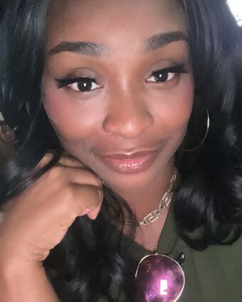 DefinedByKy Голі Зливи OnlyFans Фото 43