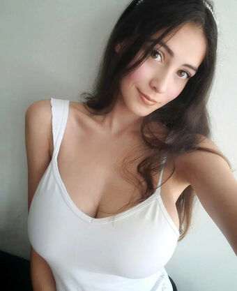 derlydaniela Голі Зливи OnlyFans Фото 39