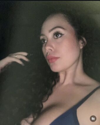 Dev Castillo Голі Зливи OnlyFans Фото 5