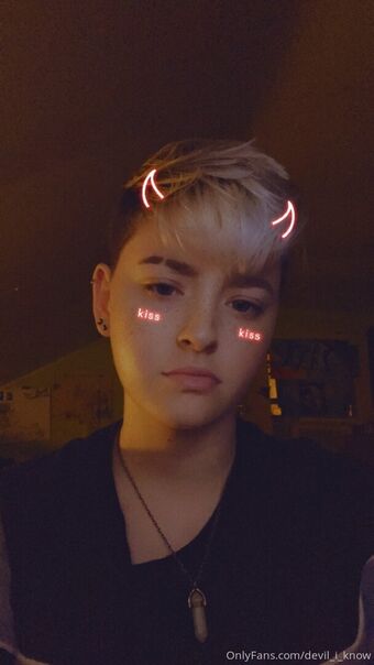 devil_i_know Голі Зливи OnlyFans Фото 2