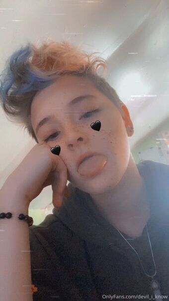 devil_i_know Голі Зливи OnlyFans Фото 12