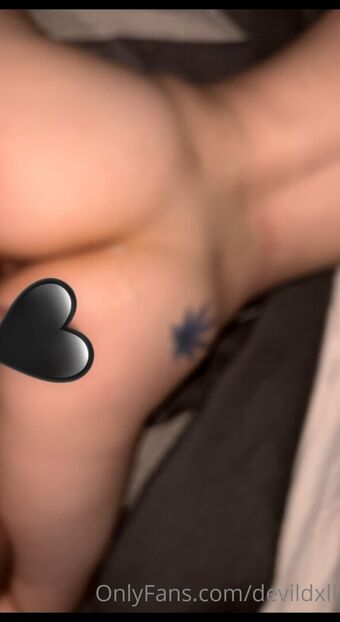 devildxll Голі Зливи OnlyFans Фото 2